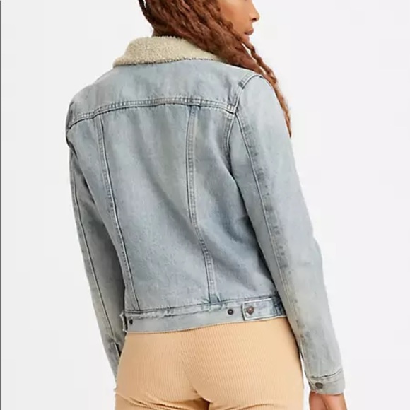 Levi’s Original Sherpa Trucker Jacket - Size S - Picture 2 of 4